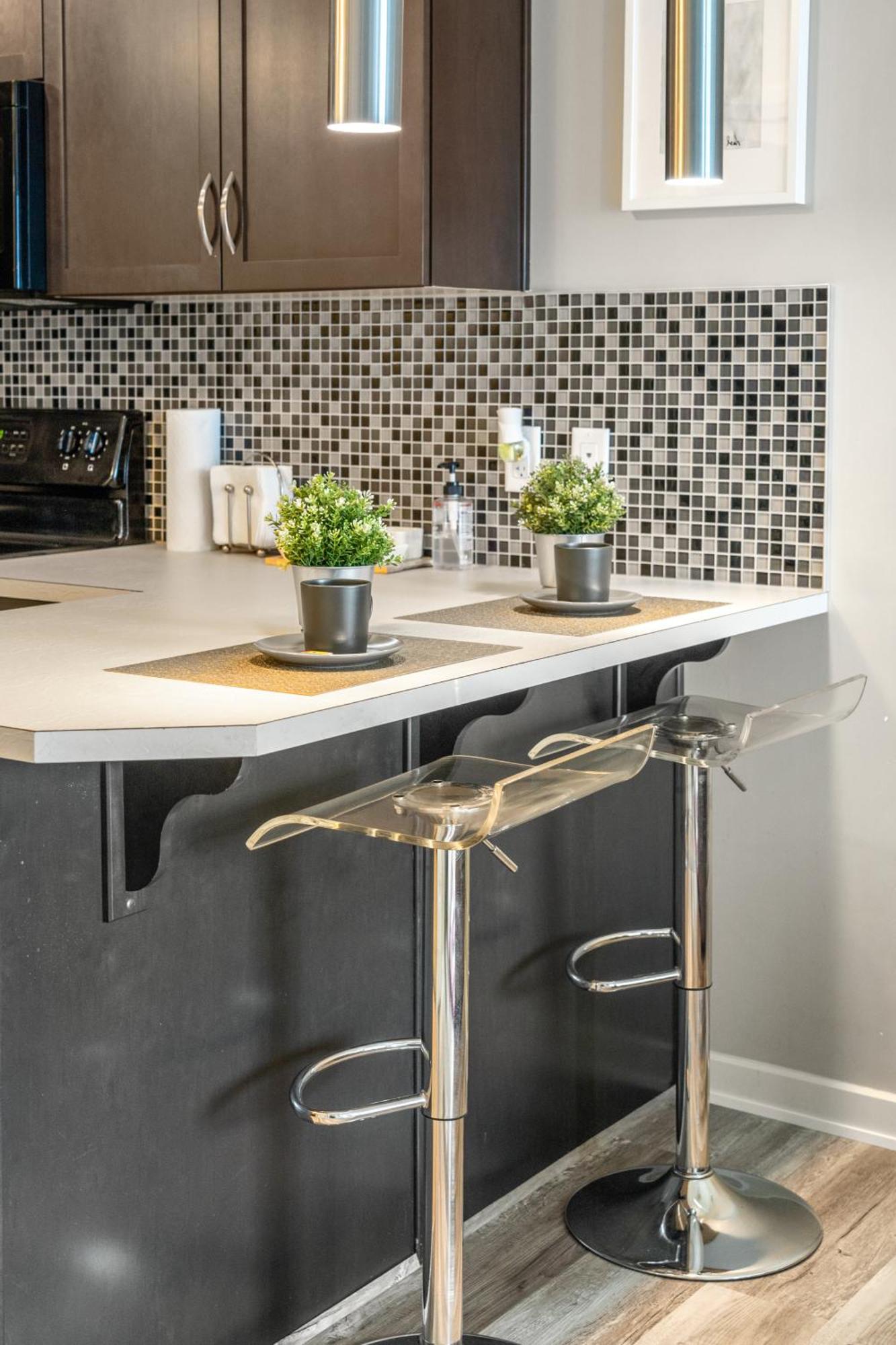 City Centre Retreat - 1Br Condo With Desk Calgary Zewnętrze zdjęcie