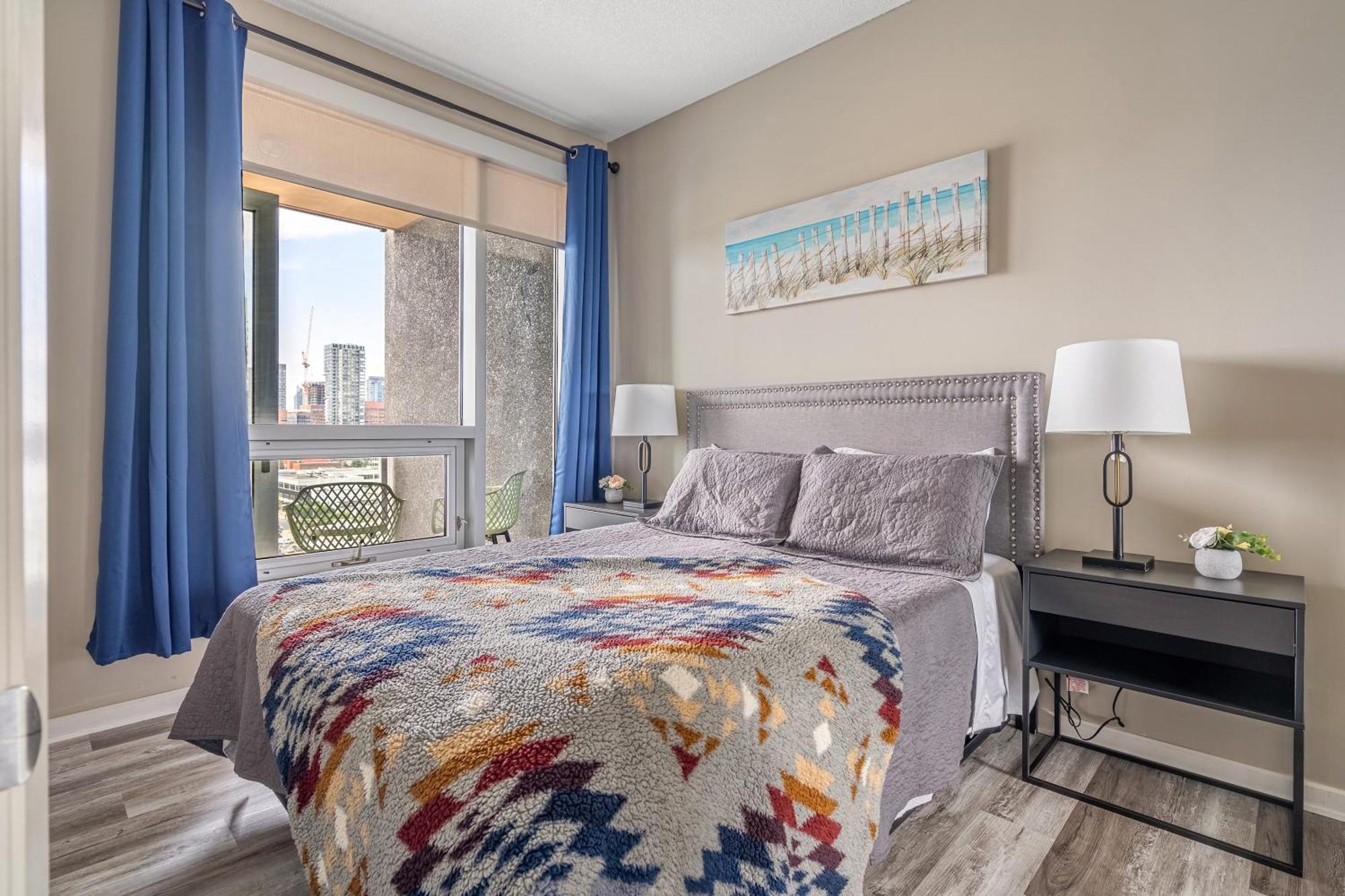 City Centre Retreat - 1Br Condo With Desk Calgary Zewnętrze zdjęcie